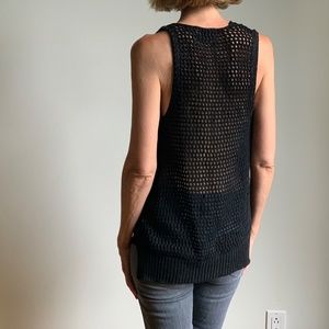 LINE Black sleeveless top